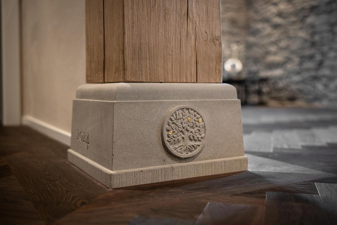 Photo of Others in Jona