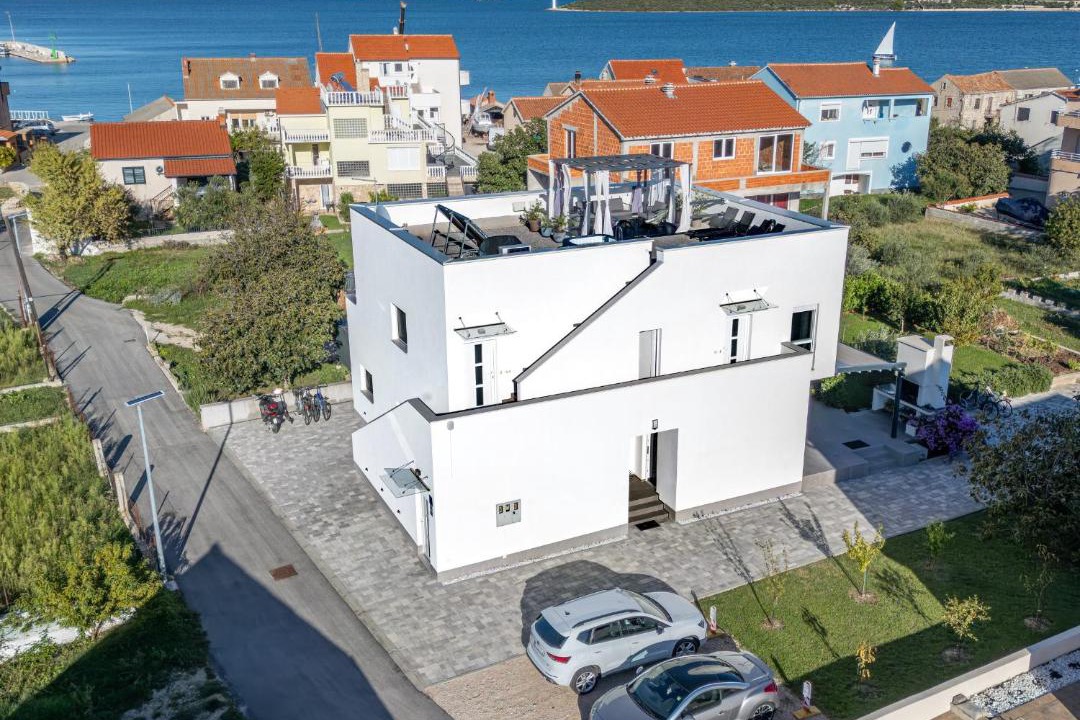 Photo of Buildings in Betina