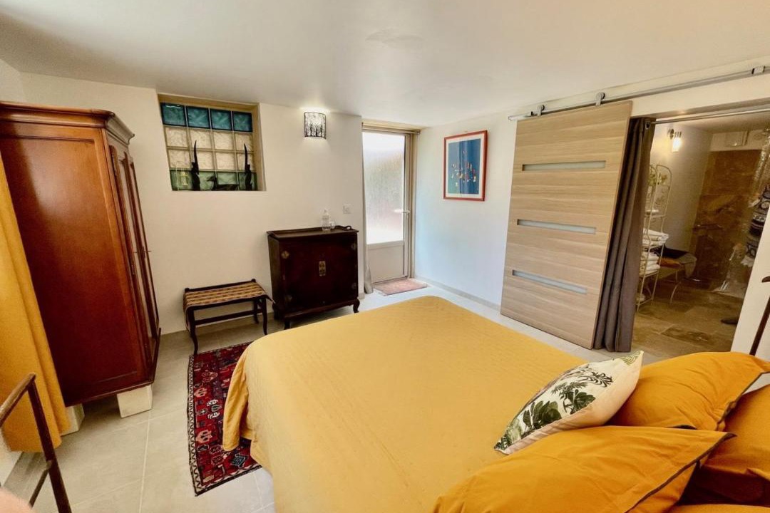 Photo of Bedroom in Sabran