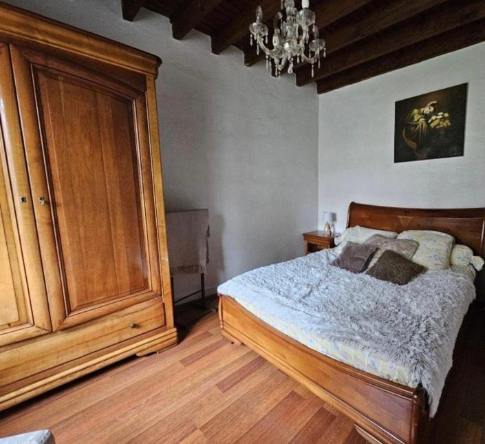 Photo of Bedroom in Sainte-Gemme-Moronval