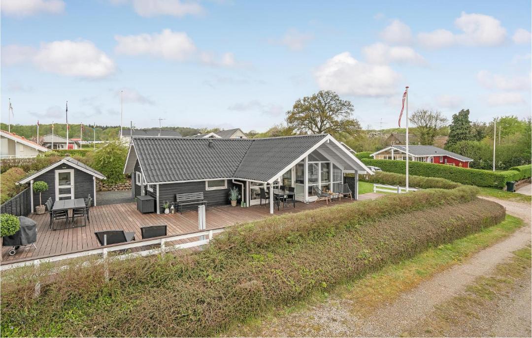 Photo of Others in Bjert