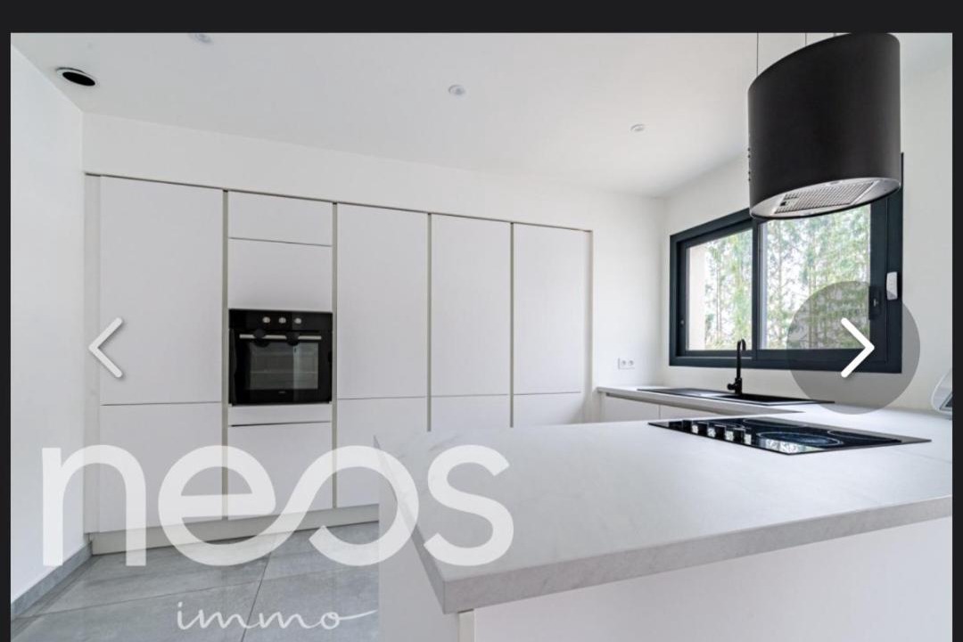 Photo of Others in Belleneuve