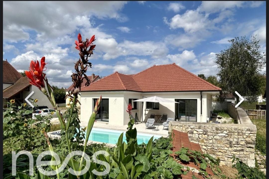 Photo of Others in Belleneuve