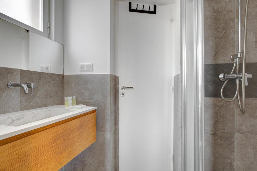 Photo of Bathroom in Quartier de la Salpetriere