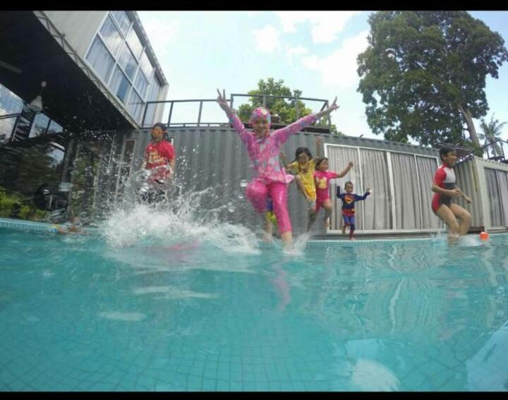 Photo of Others in Semabok