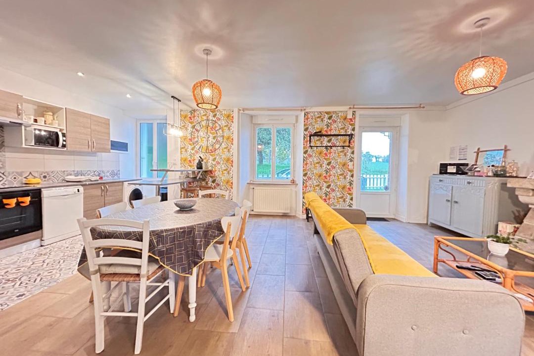 Photo of Others in Quebriac