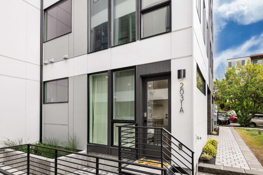 Photo of Others in Eastlake