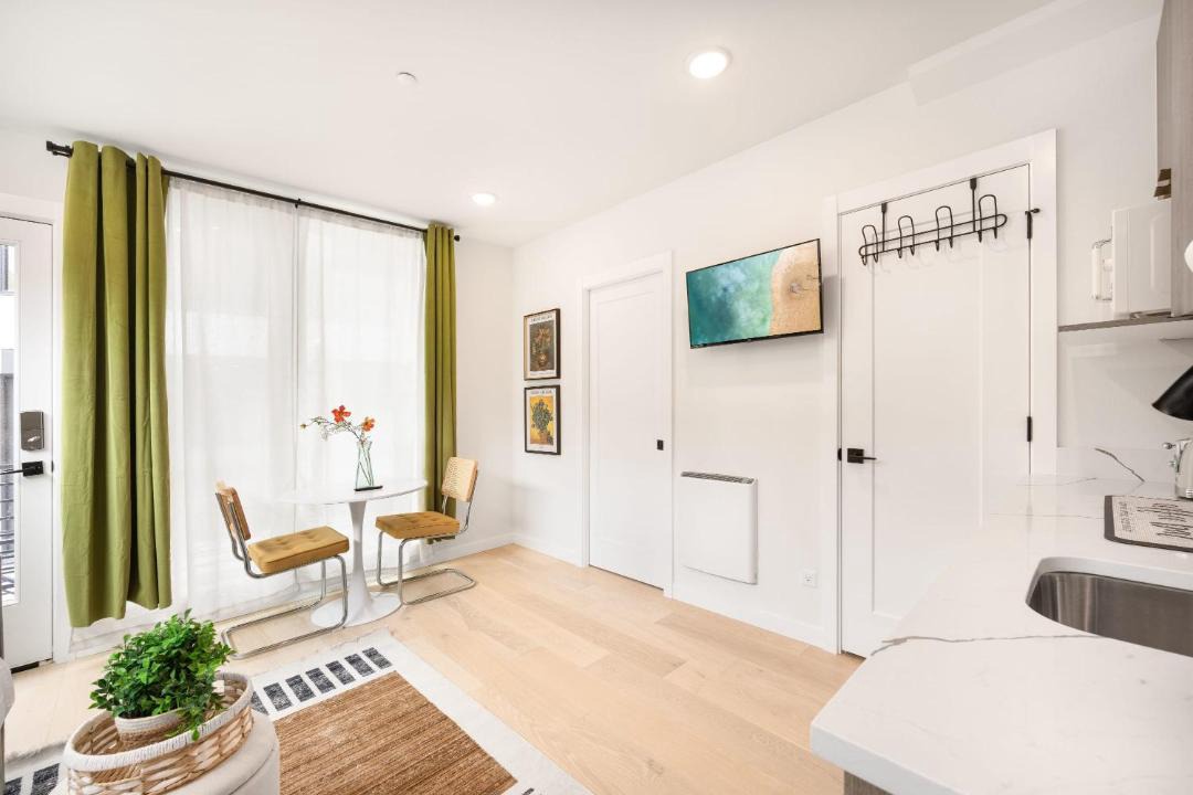 Photo of Others in Eastlake