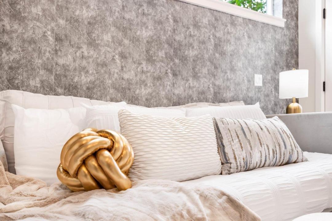 Photo of Others in Eastlake