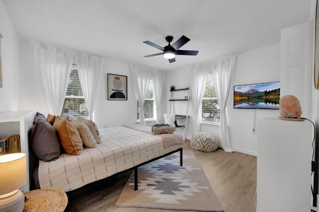 Photo of Bedroom in Jacksonville Beach