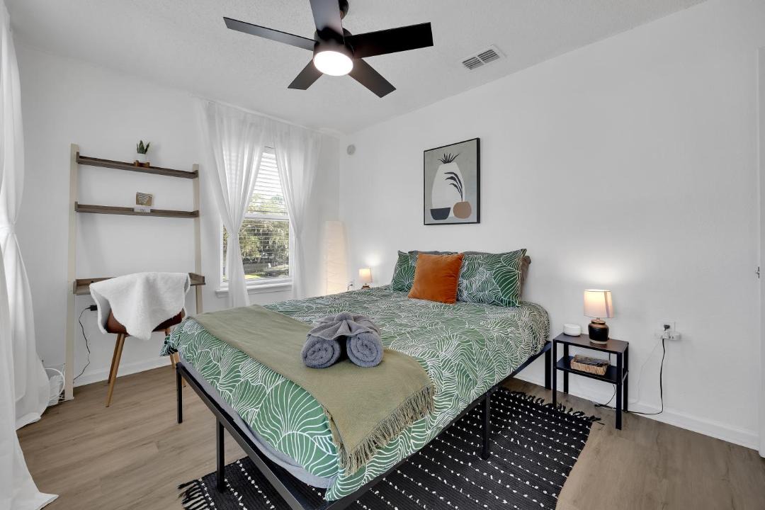 Photo of Bedroom in Jacksonville Beach