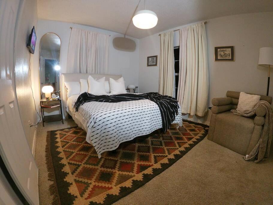 Photo of Bedroom in Handley