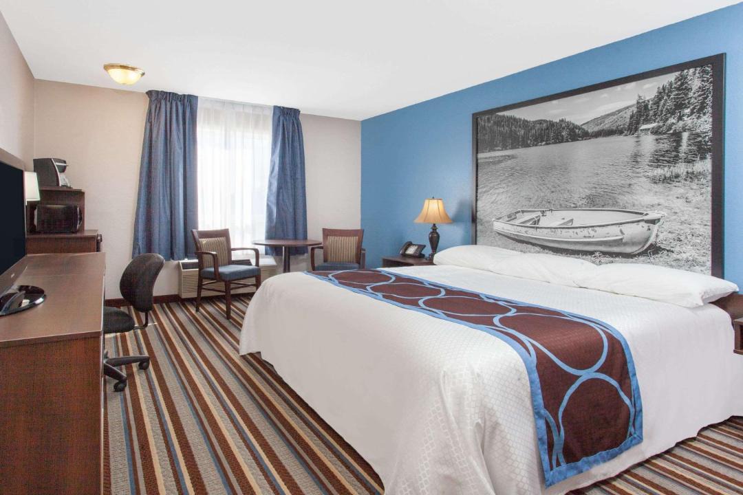 Photo of Bedroom in Fort Frances