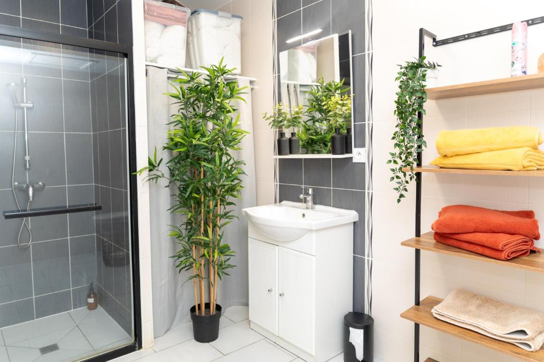 Photo of Bathroom in Dammartin-en-Goele