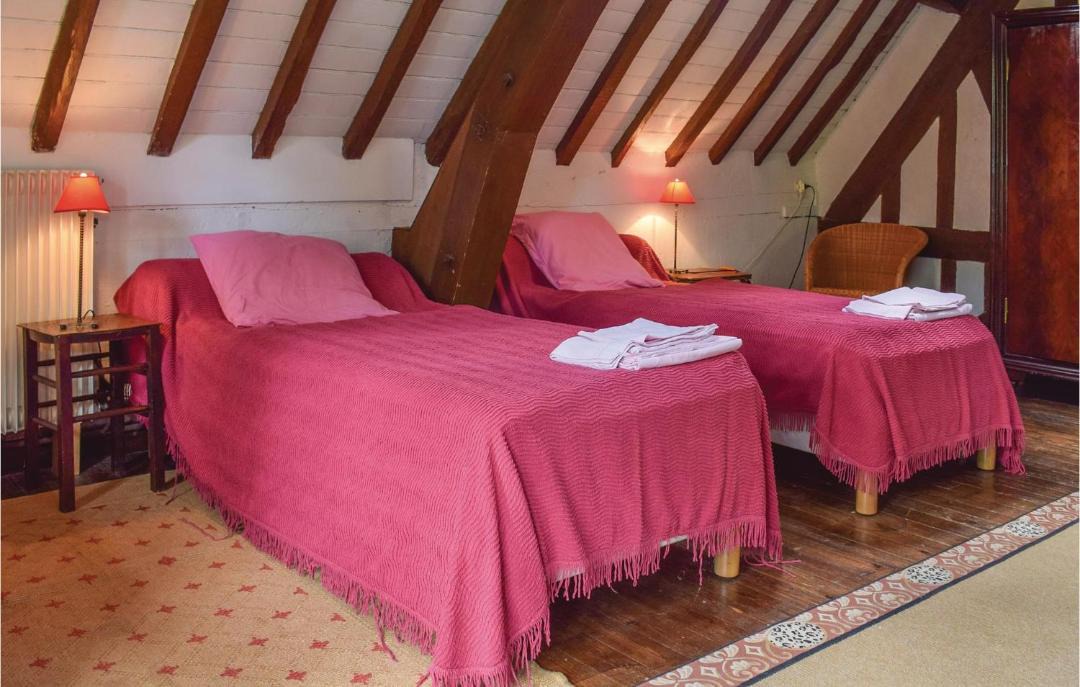 Photo of Bedroom in Beaumontel