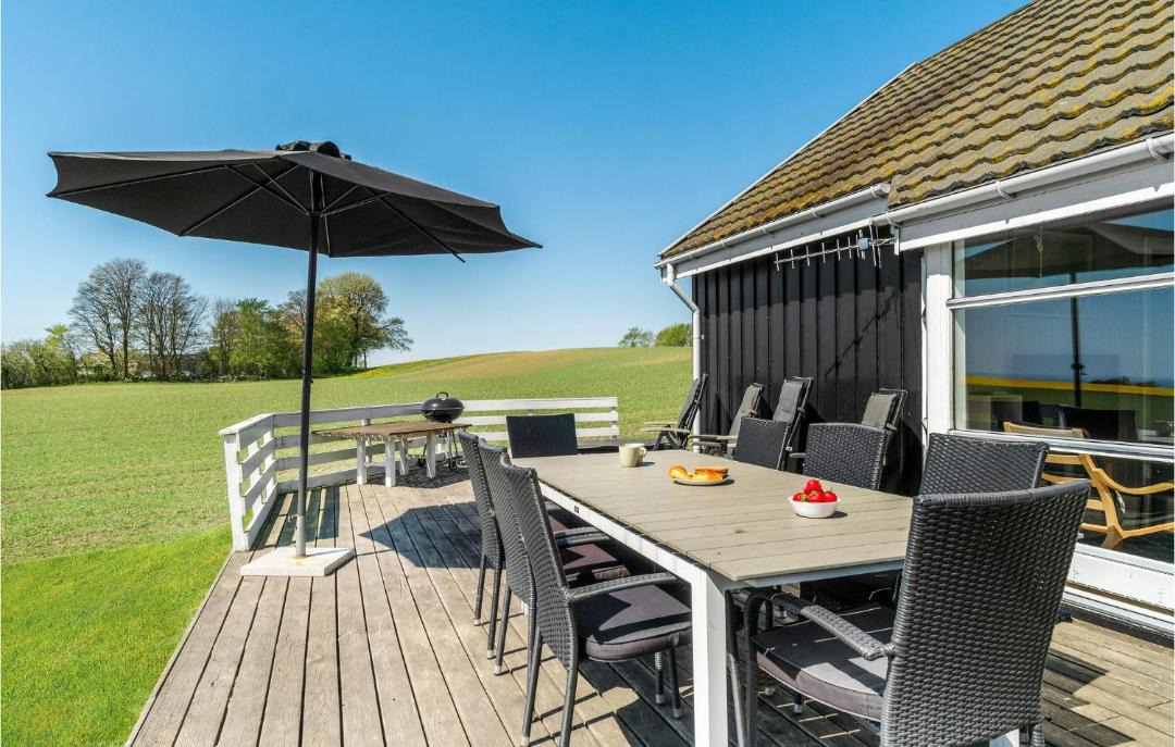 Photo of Others in Knebel