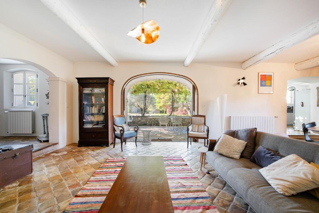 Photo of Others in Dauphin