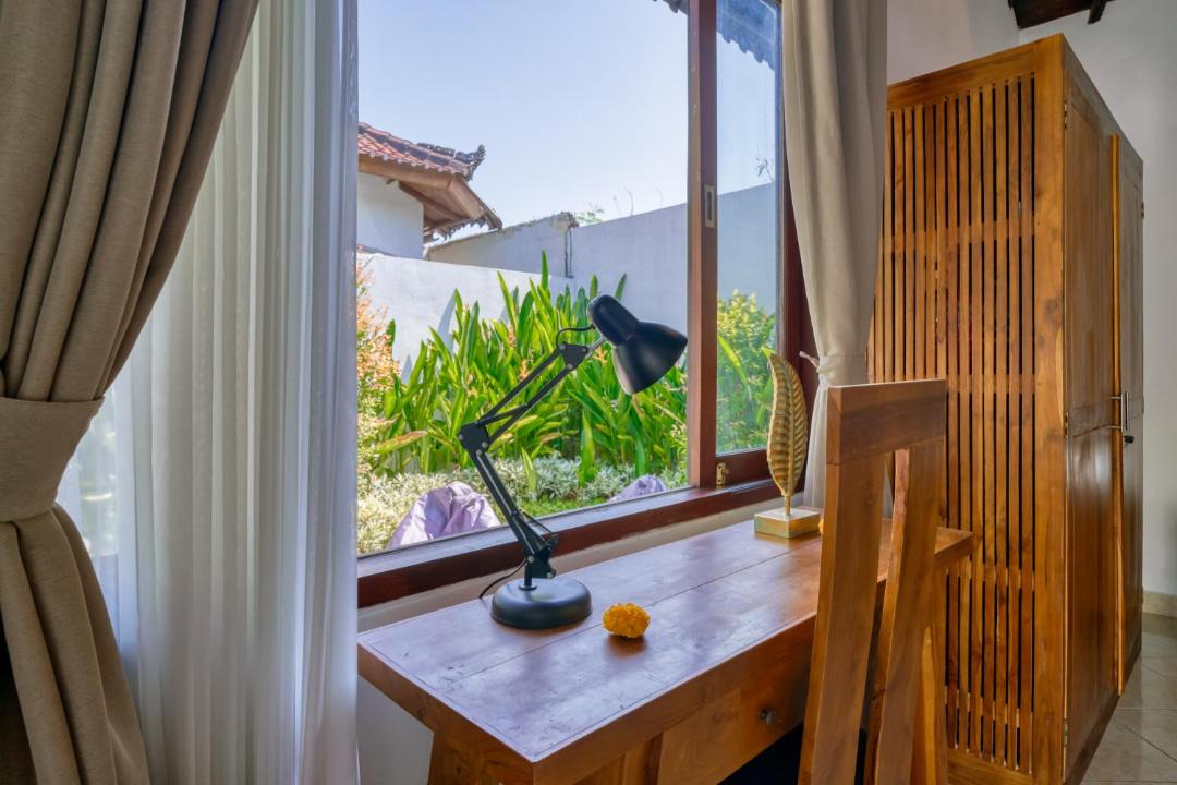 Photo of Others in Sunset Road