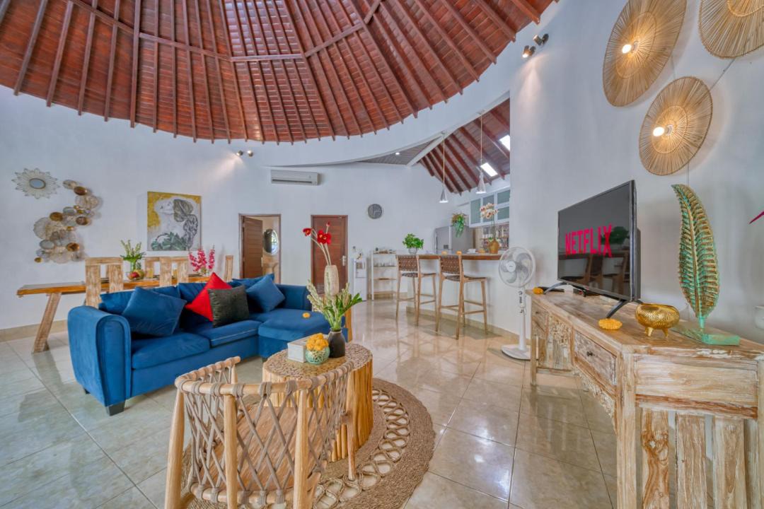 Photo of Others in Sunset Road