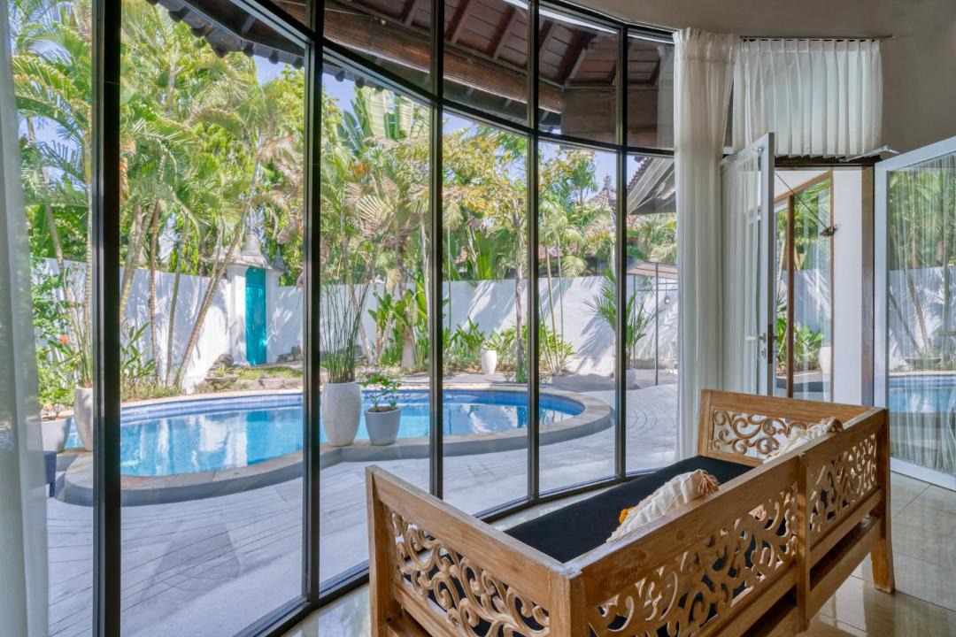 Photo of Others in Sunset Road