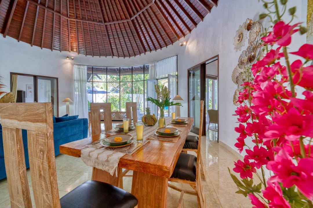 Photo of Others in Sunset Road