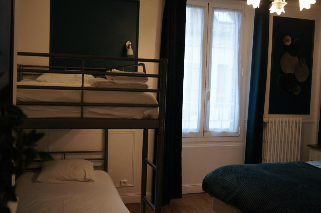 Photo of Bedroom in Saint-Arnoult-en-Yvelines