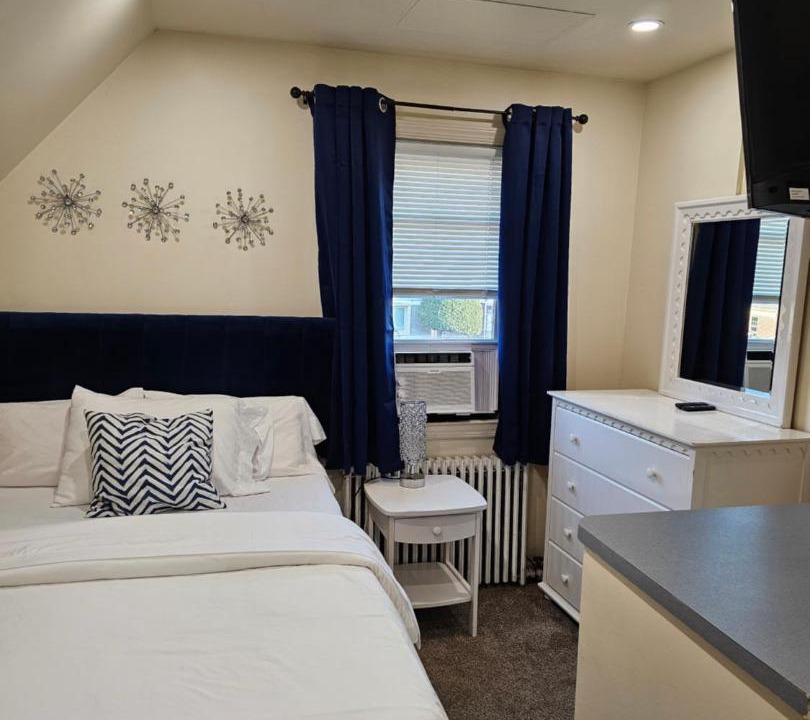 Photo of Bedroom in Elmont