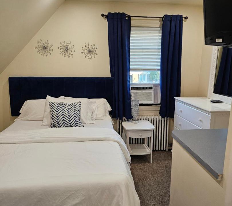 Photo of Bedroom in Elmont