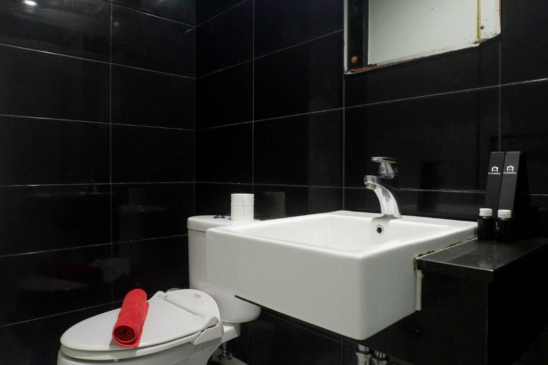 Photo of Bathroom in Siwalankerto