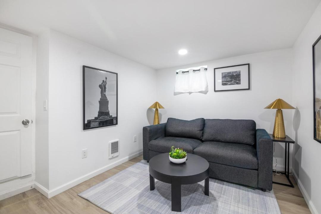 Photo of Others in Pelham