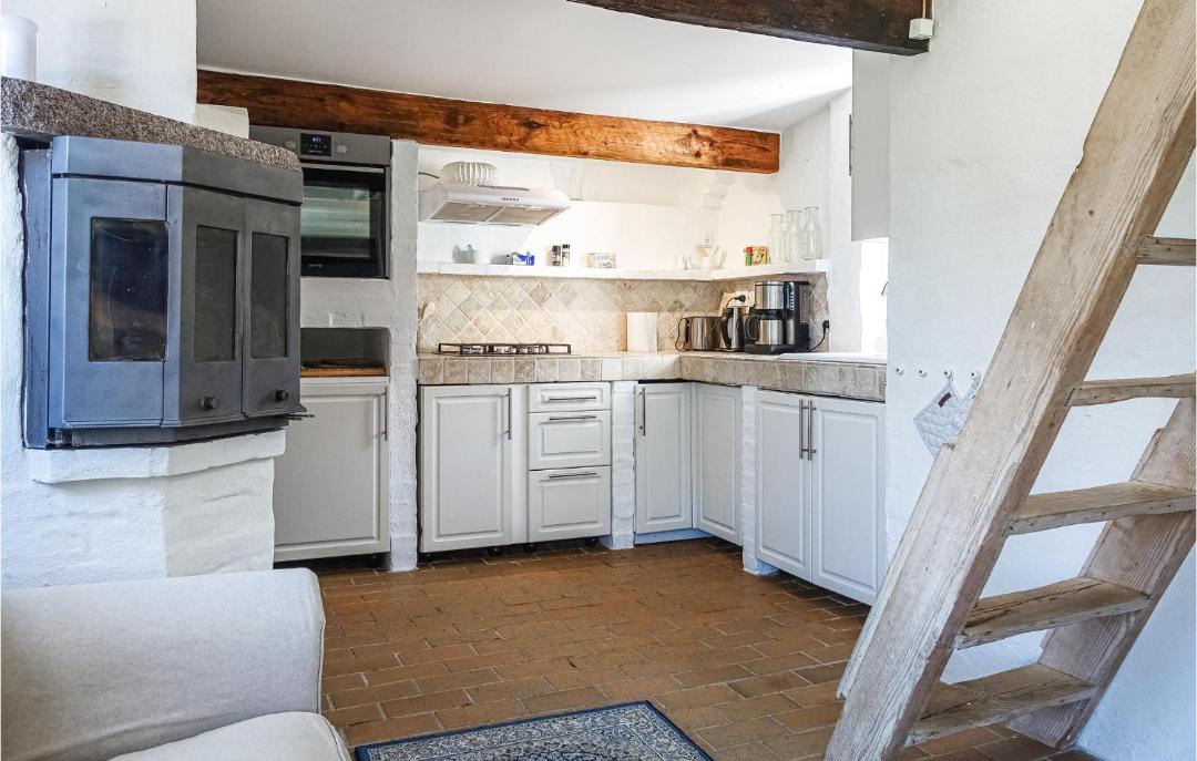 Photo of Kitchen in Listed