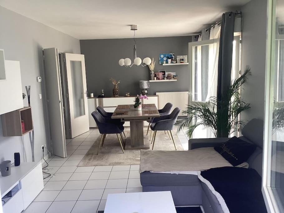 Photo of Others in Saint-Remy-en-Rollat