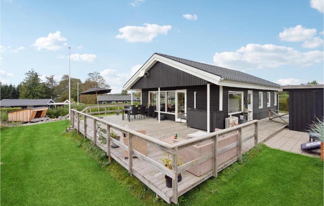 Photo of Others in Hejlsminde Strand