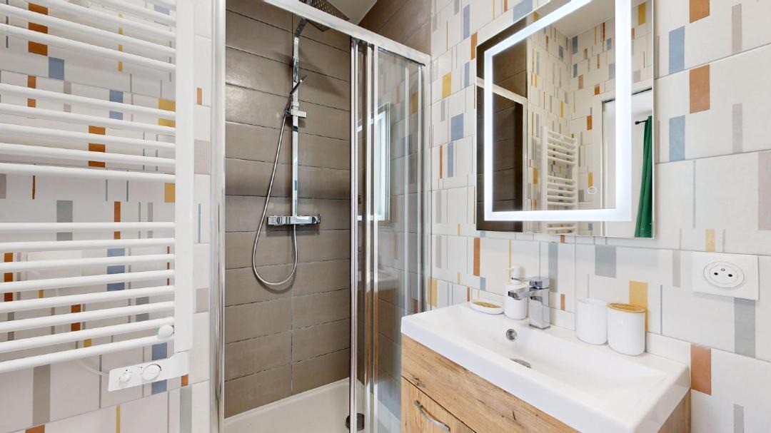Photo of Bathroom in Montreuil