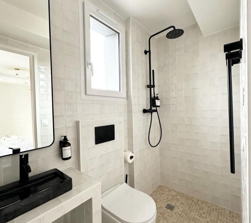 Photo of Bathroom in Combs-la-Ville