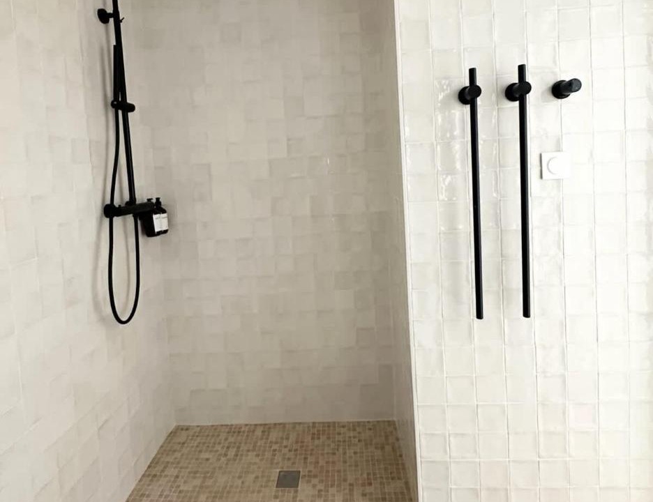 Photo of Bathroom in Combs-la-Ville
