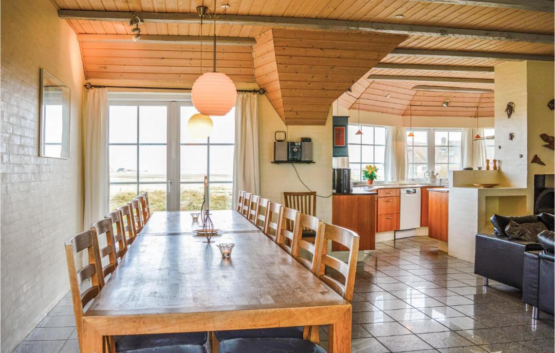 Photo of Others in Vrist Strand