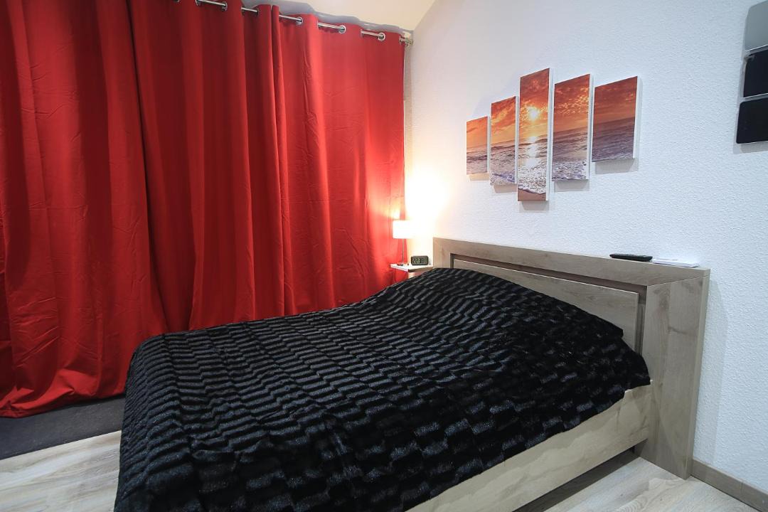 Photo of Bedroom in Camaret-sur-Aigues