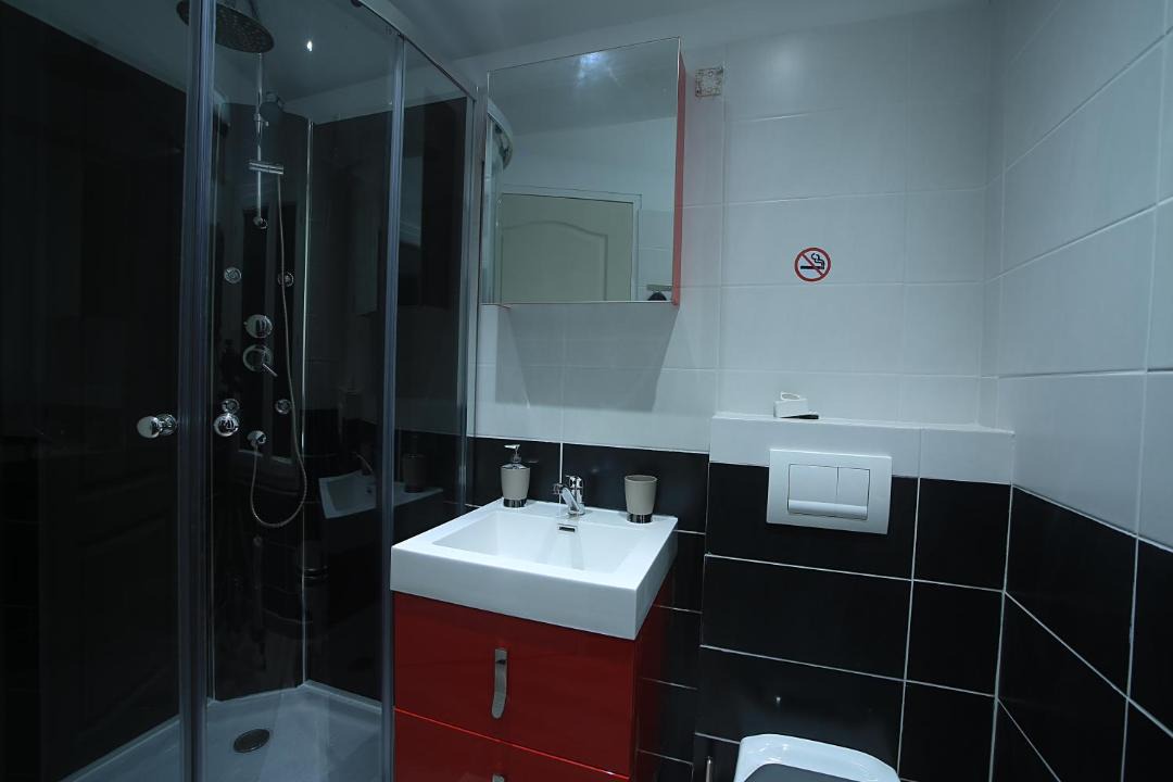 Photo of Bathroom in Camaret-sur-Aigues