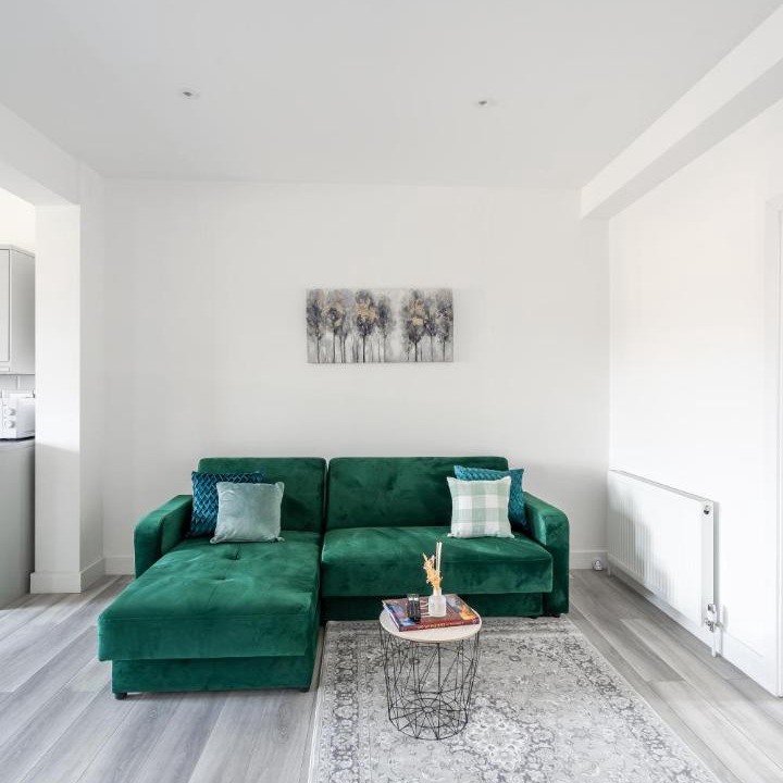 Photo of Livingroom in Rochester East Ward