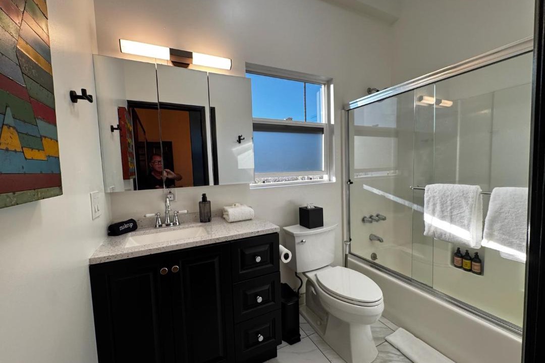 Photo of Bathroom in Mar Vista