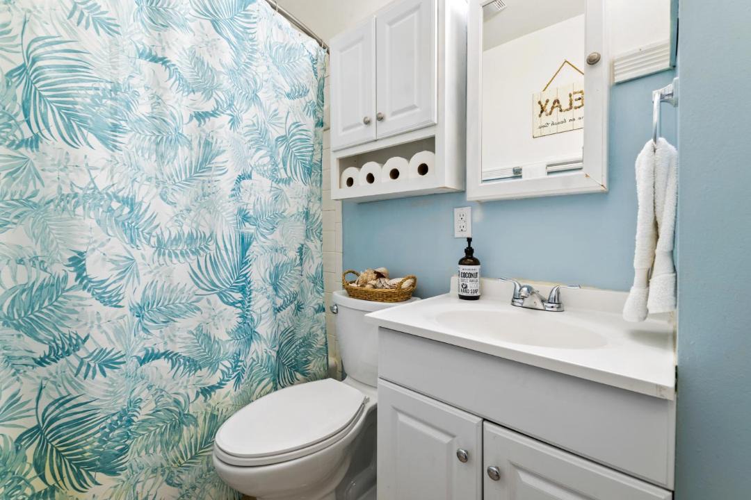 Photo of Bathroom in Ridge St.