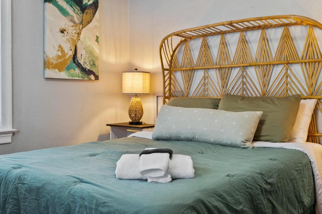 Photo of Bedroom in Ridge St.