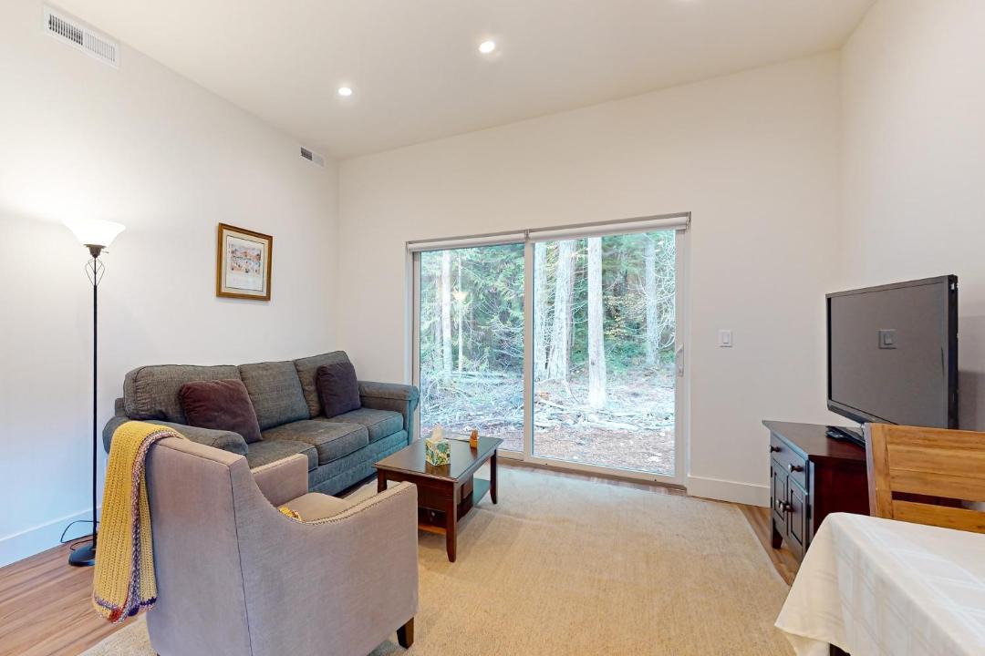 Photo of Others in Rollingbay