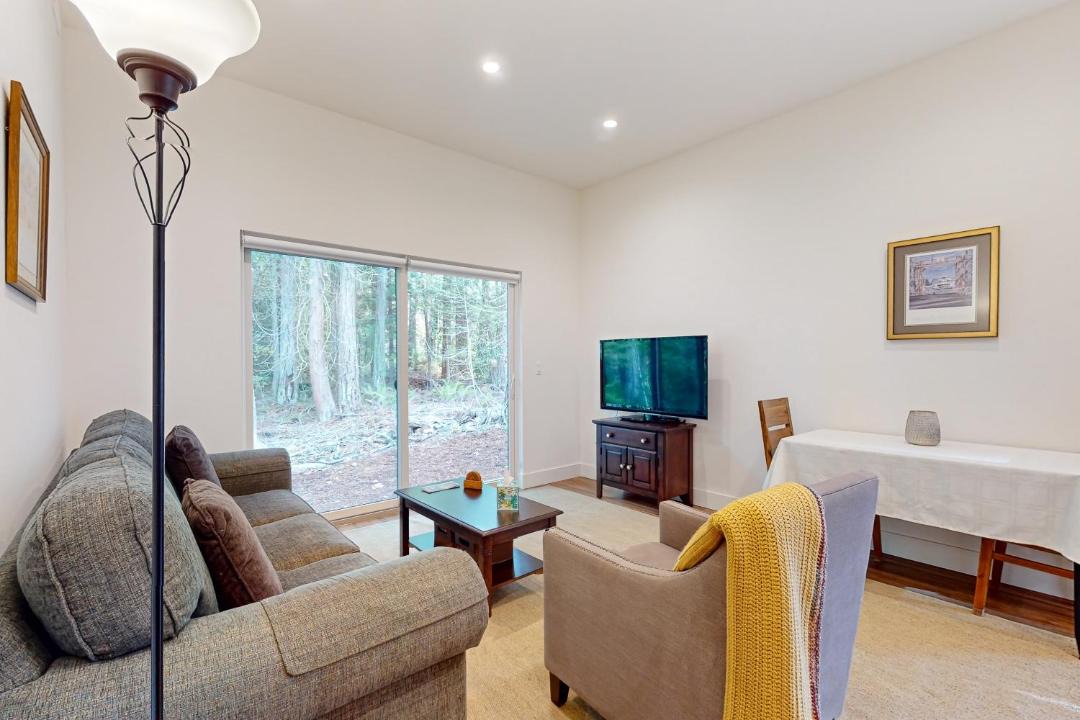 Photo of Others in Rollingbay