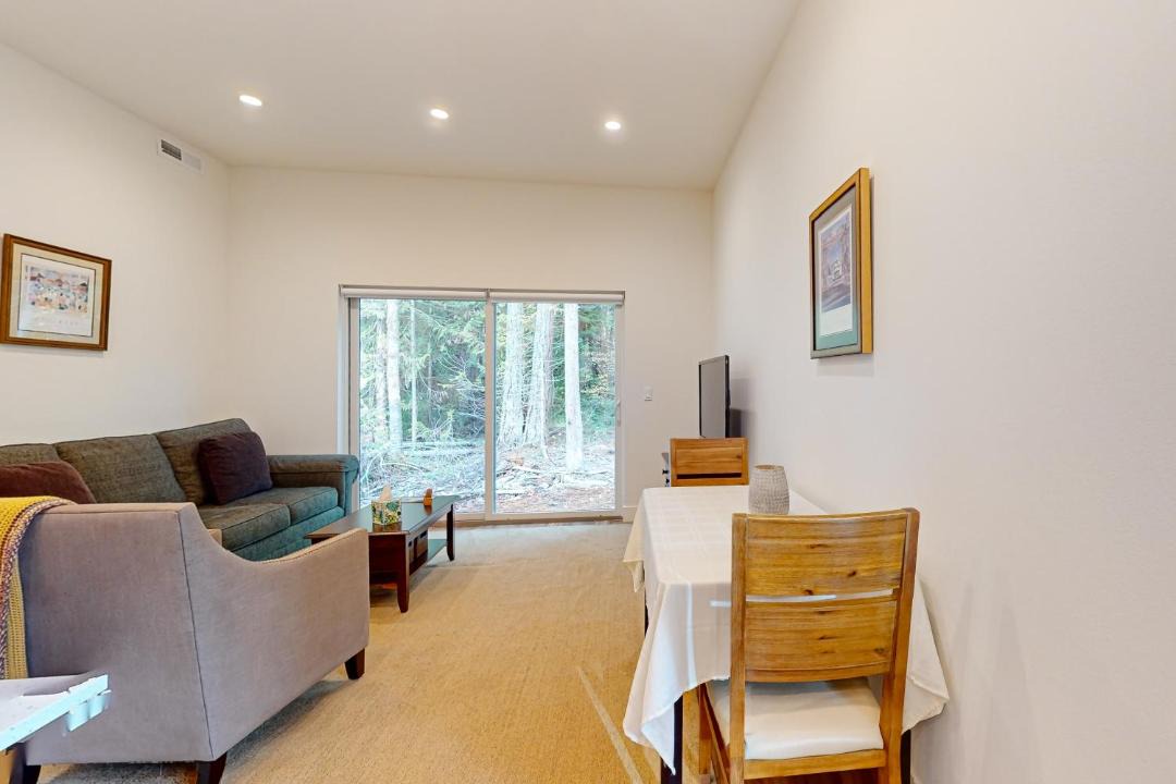 Photo of Others in Rollingbay