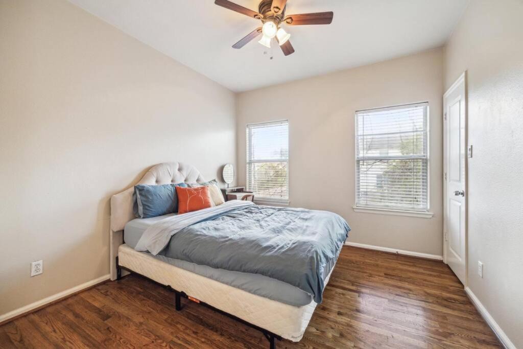 Photo of Bedroom in Washington Ave./ Memorial Park