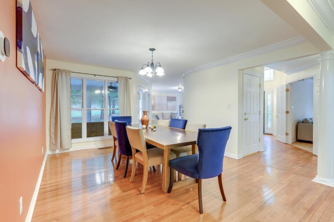 Photo of Others in Stockbridge