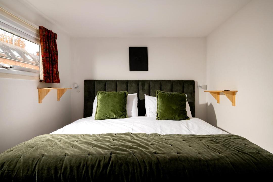 Photo of Bedroom in Crondall