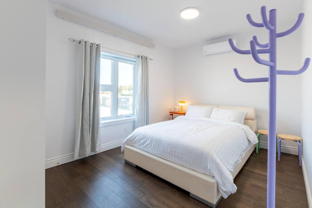 Photo of Bedroom in Rouyn-Noranda